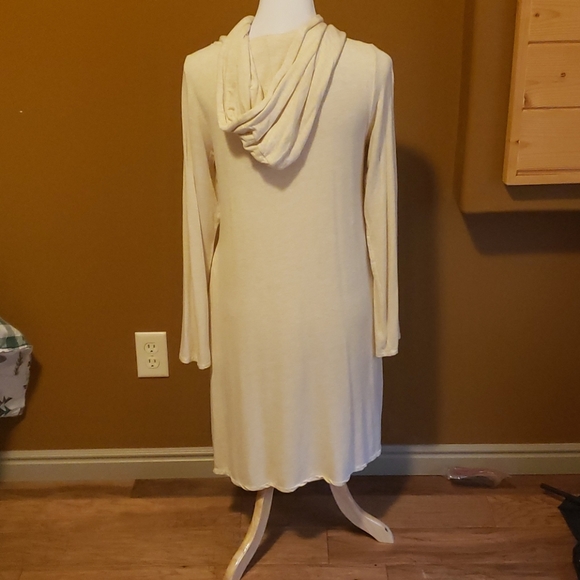 Agnes and Dora hooded tunic/dress - Picture 3 of 3
